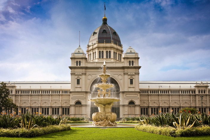 Das prachtvolle Royal Exhibition Building in den Carlton Gardens ist Teil des Melbourne Museums, Australien