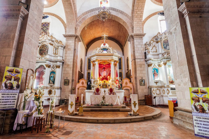 Die Iglesia San Lorenzo zählt zu den schönsten Barock-Kirchen und den bedeutendsten Sehenswürdigkeiten der Silberstadt Potosí, Bolivien
