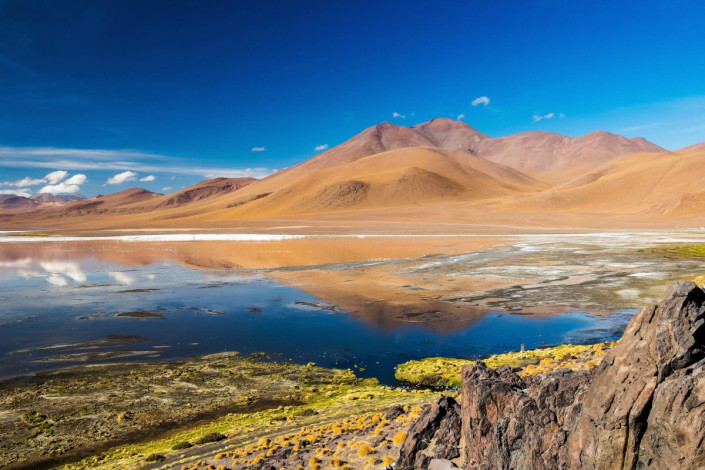 TEST - Die rund 60km2 große Laguna Colorada liegt im Südwesten von Bolivien im Nationalpark Andina Eduardo Abaroa