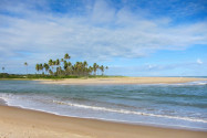 Der traumhafte Praia Itacimirim ist der letzte Strand an der Estrada de Coco, die von Salvador bis nach Praia do Forte führt, Brasilien - © FRASHO / franks-travelbox