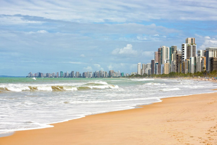 Der Strand von Boa Viagem befindet sich im Süden des gleichnamigen Stadtviertels von Recife, der Hauptstadt der brasilianischen Provinz Pernambuco