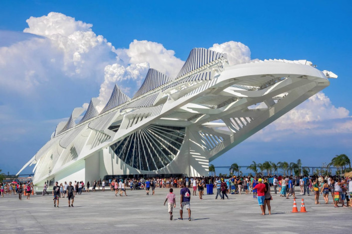 Das extravagante Zukunfts-Museum Museu do Amanhã in Rio de Janeiro, Brasilien, wird zum Großteil mit Hilfe von erneuerbaren Ressourcen betrieben