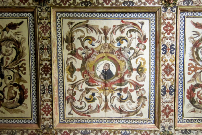 Detail der meisterhaft bemalten Decke im im Museum der Catedral Basílica in Salvador da Bahia, Brasilien