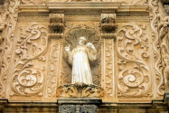 Die prachtvolle Fassade der Igreja da Ordem Terceira de São Francisco in Salvador wurde erst Anfang des 20. Jahrhunderts unter Mauerwerk entdeckt, Brasilien - © FRASHO / franks-travelbox
