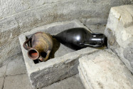 Die Amphoren mit Spitzboden, die in der Grabstätte bei Mezek gefunden wurden, sind typisch für das Volk der Thraker  - © FRASHO / franks-travelbox