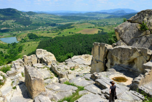 Die Felsenstadt Perperikon war eine der bedeutendsten Kultstätten der Thraker und zählt heute zu den meistbesuchten Orten Bulgariens