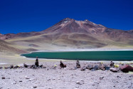 Traumhafter Blick auf die Laguna Miscanti, Chile - © ezk / franks-travelbox