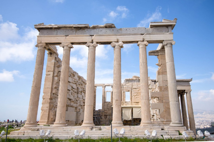 Der prächtige Tempel Erechtheion war ursprünglich Pallas Athene, der griechischen Göttin der Weisheit, gewidmet, Akropolis, Griechenland