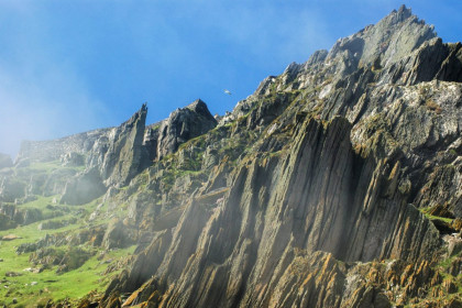 Der unwirtliche FelsenSkellig Michael hebt sich bis zu 217m aus dem Meer und ist völlig unbewohnt, Irland