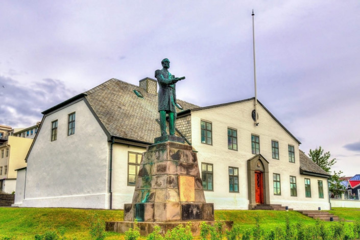 Im Stjornarradid ist die Exekutive von Islands Regierung beheimatet