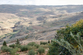 Ausblick vom Berg Nebo, Jordanien, auf das Gelobte Land, welchen laut Bibel bereits Moses genießen durfte