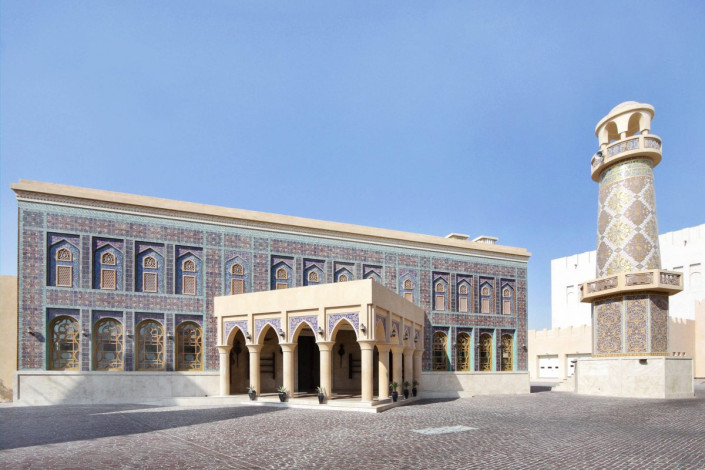 Die kunstvolll verzierte Moschee im Kulturdorf Katara, Katara