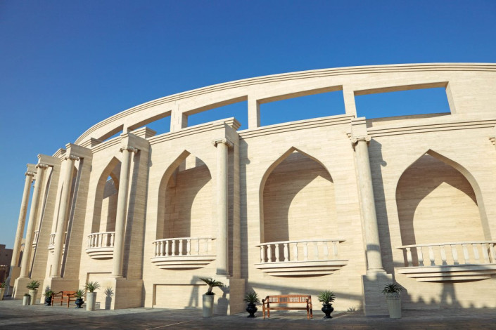 Im Amphitheater von Katara werden mit modernsten Mitteln spektakuläre Vorführungen abgehalten, Katar