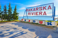Die Makarska Riviera führt von Brela im Norden bis nach Gradac im Süden und ist über die Straße im Biokovo-Gebirge oder über die Jadranska Magistrala erreichbar, Kroatien - © FRASHO / franks-travelbox