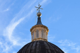 Detail der Kuppel der Kathedrale Velika Gospa (Maria Himmelfahrt) in der kroatischen Stadt Dubrovnik