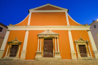 Die Kirche Sveti Simeon in Zadar beherbergt Reliquien des Heiligen Simeon in einem kunstvollen Schrein, Kroatien