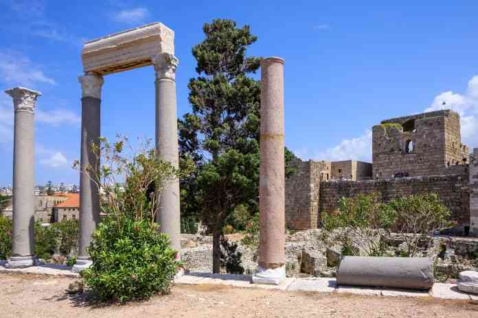 Die Stadt Byblos im Libanon-Gebirge ist eine der ältesten permanent bewohnten Städte der Welt. Archäologische Ausgrabungen gehen bis zur Steinzeit zurück, Libanon