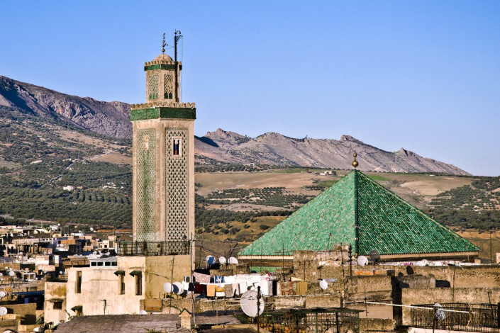 Minarett der Al-Karaouine-Universität und -Moschee in Fes, Marokko