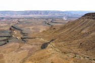 Blick vom Main Viewpoint auf den Beginn des Fish River Canyon im Süden von Namibia im Ai-Ais-Richtersveld Transfontier Park - © FRASHO / franks-travelbox