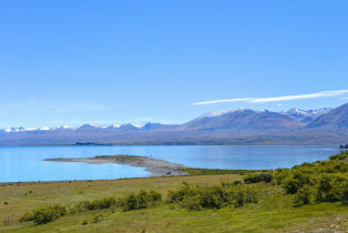 Aufgrund seiner Schönheit kommt kein Neuseeland-Urlauber am Lake Tekapo vorbei, ohne staunend innezuhalten und seine Kamera zu zücken