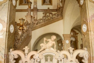 Die äußerst kunstvolle Marmortreppe im Salzburger Schloss Mirabell wird nach ihrem Erbauer auch Georg-Raphael-Donner-Stiege genannt, Österreich - © James Camel / franks-travelbox