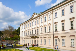 Markus Sitticus gab dem Schloss Mirabell in Salzburg seinen heutigen Namen, um die letzte Erinnerung an seinen fürsterzbischöflichen Erbauer zu tilgen, Österreich