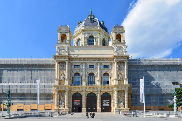 Das Naturhistorische Museum im Herzen von Wien zählt mit unglaublichen 30 Millionen Objekten zu den bedeutendsten Naturmuseen der Welt, Österreich