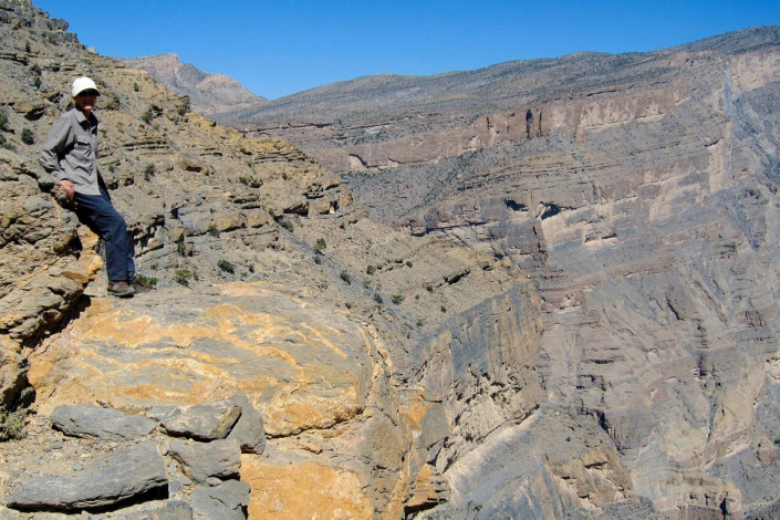 Am Ende des Wadi Nakhar liegt der Ausgangspunkt zu einer abenteuerlichen Wanderung in den Grand Canyon des Oman