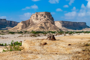 Kaum in einem Reiseführer erwähnt ist das spektakuläre Wadi Shuwaymiyah an der Ostküste Omans ein absoluter Geheimtipp