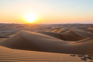 Mit einer Fläche von rund 780.000km2 ist die Wüste Rub al-Khali im Süden der arabischen Halbinsel beinahe so groß wie die Türkei