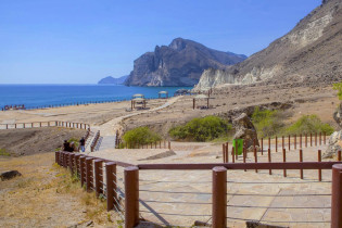 Unter der Woche ist der atemberaubende Strand von Mughsayl im südlichen Oman meist menschenleer