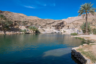 Neben dem Teich gibt es im Wadi bani Khalid mittlerweile auch ein kleines Restaurant mit Sanitäranlagen, Oman