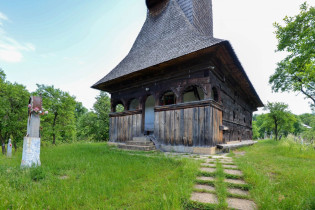Die Holzkirche in Plopis wurde ab dem Jahr 1798 rein aus Eichenholz errichtet und am 12. November 1811 eingeweiht, Rumänien