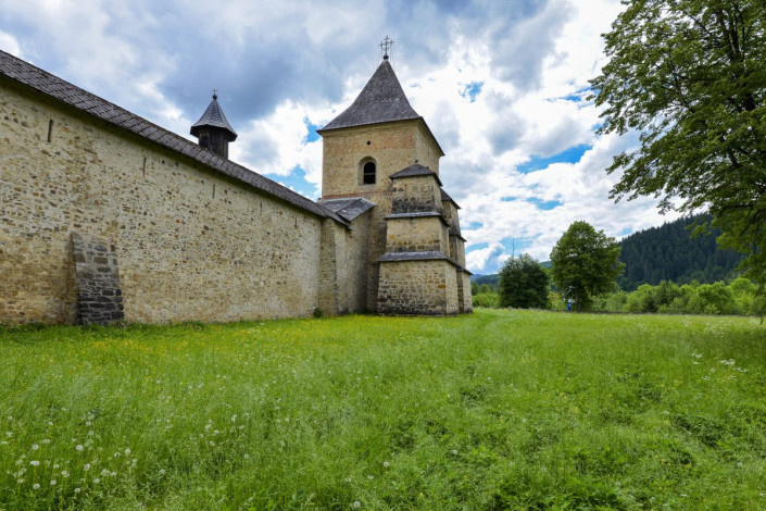 Die vier Wachtürme, mit denen das Kloster von Sucevița einst befestigt wurde, sind heute noch erhalten, Rumänien
