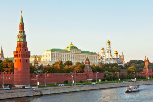 Blick auf den Kreml in Moskau, den Sitz des russischen Präsidenten und das Markenzeichen der Stadt, Russland
