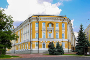 Im Senatspalast im Moskauer Kreml, auch „russisches Pantheon" genannt residiert heute der russische Staatspräsident,  Russland