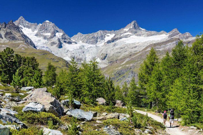Märchenhafte Gebirgslandschaft in der Schweiz nahe Zermatt