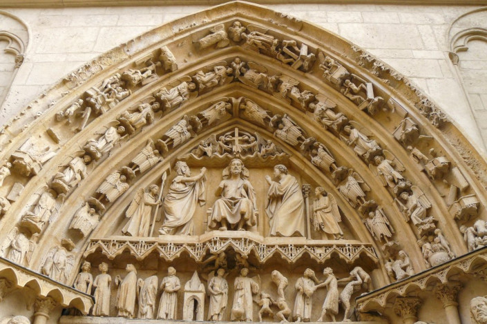 Das Coroneria-Portal in der nördlichen Querhauswand der Kathedrale von Burgos zeigt eine Darstellung des Jüngsten Gerichts, Spanien