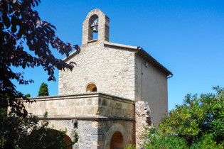 Die letzte Station des Rundgangs durch das Monastir de Miramar ist die Kapelle mit einem hübschen Altarraum, Mallorca, Spanien