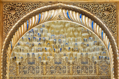 Mosaik-Wände im Alhambra-Palast - mit diesen Dekorationen wurde die lezte große Zeit der andalusischen Kunst in Granada eingeläutet, Spanien
