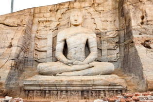 Die Felsentempel Gal Vihara gilt als Meisterwerk der buddhistischen Kunst und ist der Höhepunkt jedes Polonnaruwa-Besuches, Sri Lanka