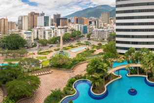 Plaza Francia in Altamira, einem bedeutenden Wohn- und Geschäftsviertel von Caracas, Venezuela
