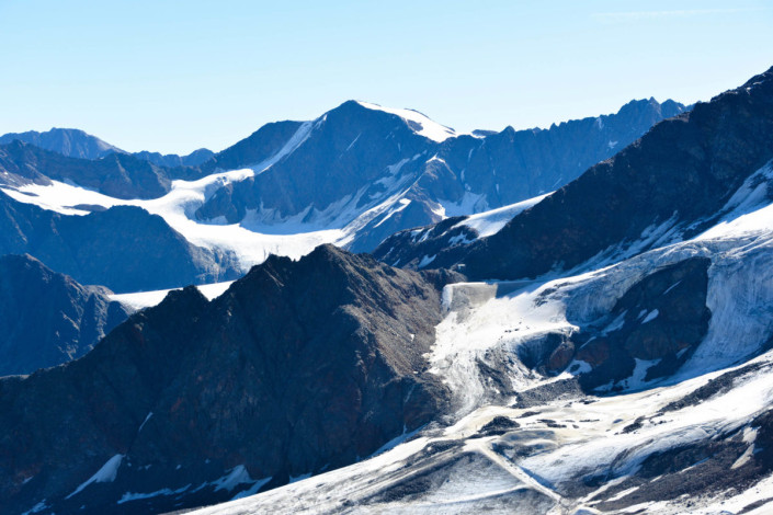 Am Dreilanderblick im Kaunertal begegnen Tirol-Urlauber den mächtigen Dreitausendern von Österreich, Italien und der Schweiz auf Augenhöhe