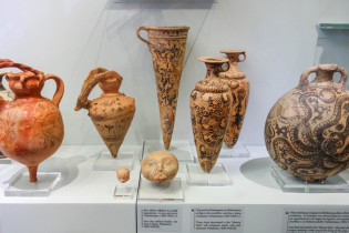 Die ältesten Exponate in Kretas Archäologischem Museum stammen aus dem 7. Jahrtausend vor Christus, Griechenland
