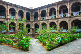 Das Kloster La Merced in Cusco, Peru, ist heute teilweise ein Museum und für Besucher zugänglich