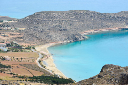 Xerokambos präsentiert sich mit seiner türkisblauen Bucht als echter Geheimtipp für Bade-Urlaub auf Kreta, Griechenland