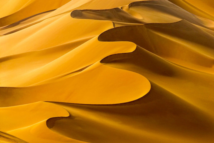 Die endlosen Sanddünen der Sahara sind am besten bekannt, die so genannte Erg macht jedoch nur ein Fünftel der gesamten Wüstenfläche aus