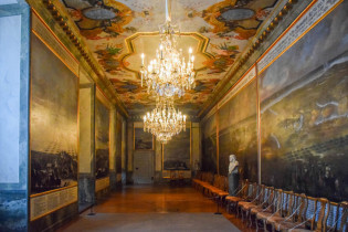 Prächtige Galerien verleihen dem Königsschloss Drottningholm in Schweden seinen majestätischen Flair