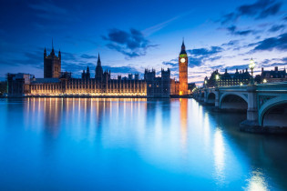 Big Ben and The Houses of Parliament in London nach Sonnenuntergang, Großbritannien