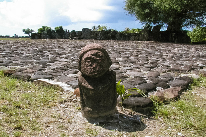 Die Marae, steinerne Plätze südpazifischer Kulturen, in Taputapuatea sind die größten und ältesten von ganz Französisch-Polynesien